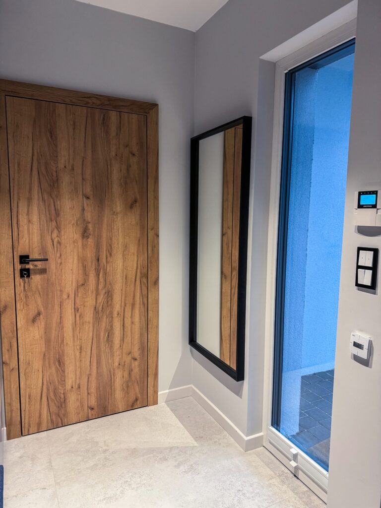 lamele w przedpokoju