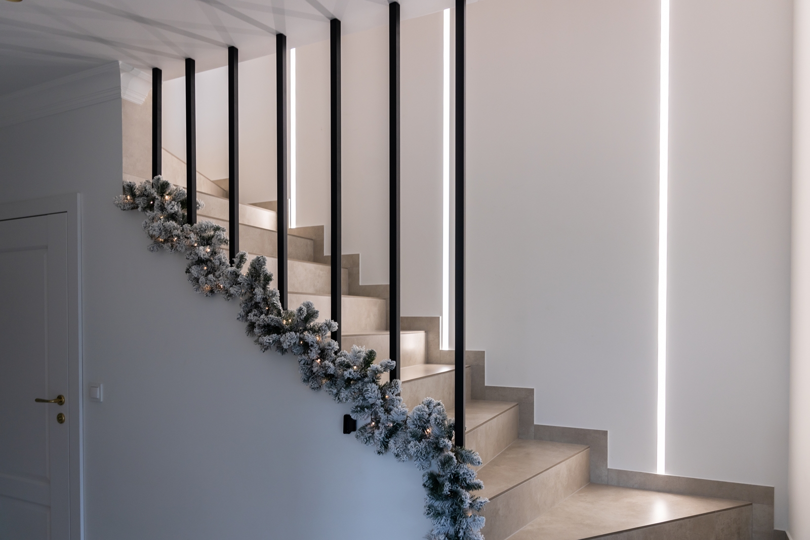 minimalistyczna balustrada na schodach